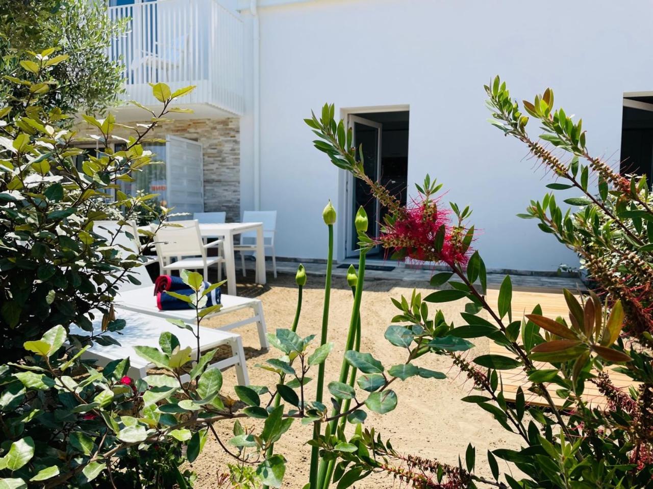 Villa Le Agavi Luxory Beach Surfhouse เบลลาเรีย-อีเจอา มารีนา ภายนอก รูปภาพ